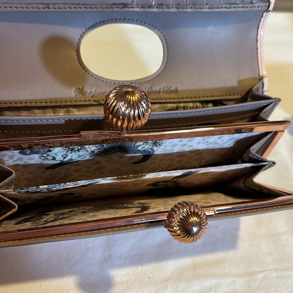 Ted Baker patent leather wallet - Picture 3 of 5